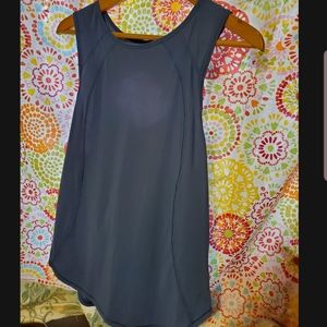 Lululemon top